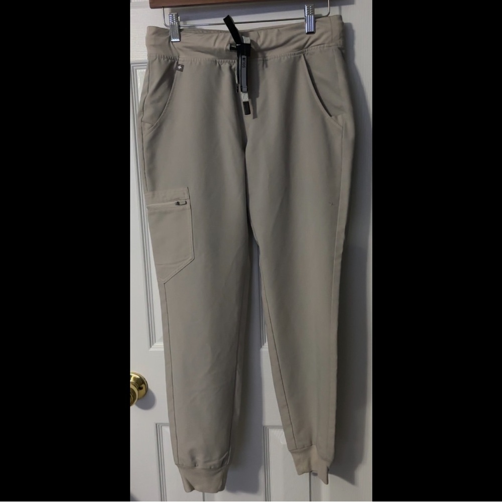 Figs Bone/Silver Zamora Joggers